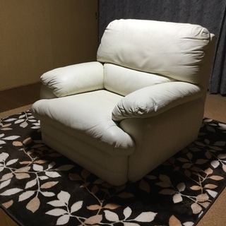 １Ｐ本革ソファーお売ります　(値下げしました)