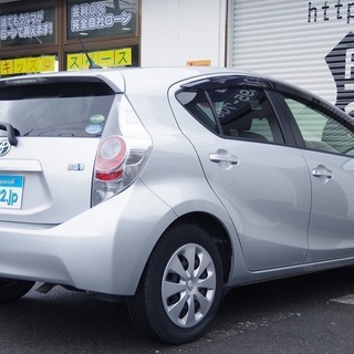 ★誰でもクルマがローンで買えます！！★自社ローン専門中古車販売店！！　　トヨタ　アクア　Sの画像