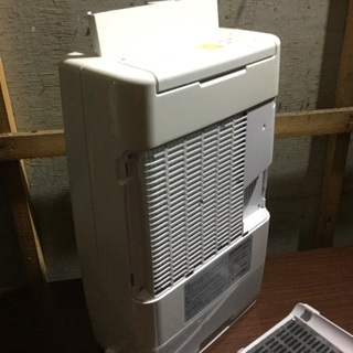 衣類乾燥機  アイリスオオヤマ DDA-20  2017年製の画像