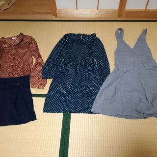 ☆差し上げます　ワンピース、パンツ、ポンチョなどの画像