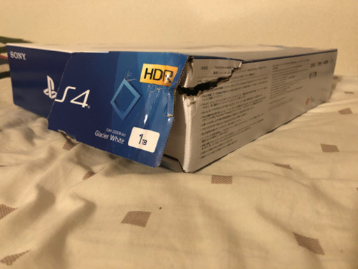 【新品・未使用品】PS4 ホワイト　1TB