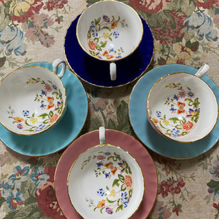 エインズレイ エリザベスローズ ティーカップ＆ソーサー