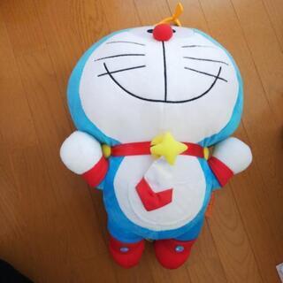 ドラえもんビッグぬいぐるみ