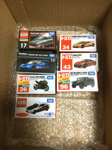 トミカ 未開封品