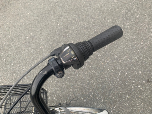 ☆中古品　ママチャリ　自転車　白　26インチ　6段切替付き☆