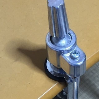 カットウイッグ用　固定器具　メタルクランプホルダーの画像