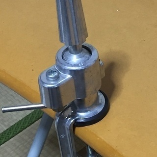 カットウイッグ用　固定器具　メタルクランプホルダーの画像