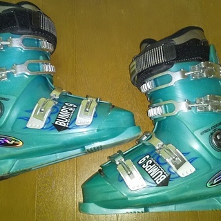 スキーブーツ　お売りします。の画像