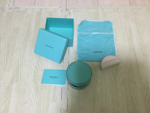 ！値下げ【新品:未使用】ティファニー TIFFANY＆CO. ラウンド ジュエリー ケース