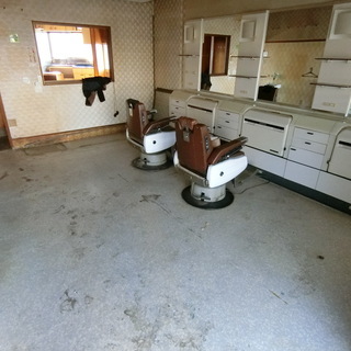 弥富市　【保証金・礼金・敷金無し】　駅目の前の住居つき店舗　4DK☆　リフォーム済！　建物面積150㎡以上！弥富駅徒歩1分！　交通・買い物に便利！　外国人・ペットOK！ - 不動産