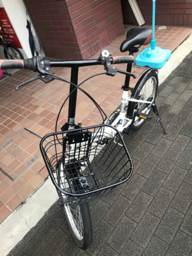 20インチ　volkswagenフォルクスワーゲン　6段変速　かご付き　ホワイト