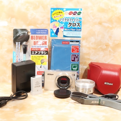 ★極上美品＆スマホ転送★ニコン J4 レンズキット シルバー