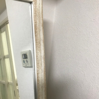 ウッド調の全身鏡の画像