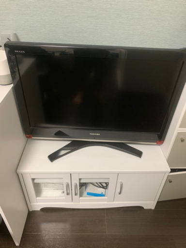 27日朝取引出来る方限定！！美品！！テレビ台付き！32型テレビ　TOSHIBA