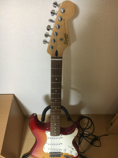 squier by fender ギター チェリーサンバースト