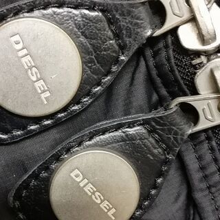 DIESELディーゼルボディーバッグ　ブラック　おまけ..DIESELショルダーバッグ　カーキの画像