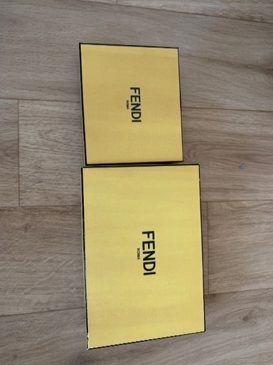 FENDI 財布　名刺入れ