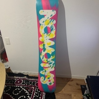サロモン 149cm レディース　スノーボード板の画像