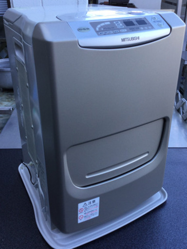 中古　2002年製　三菱　ファンヒーター 　 幅37　　奥行40　　高さ49.8　 （ｃｍ）　石油ファンヒーター　9L  タンク容量　ハイパワー　コンパクト　木造からコンクリート　9畳　から　13畳