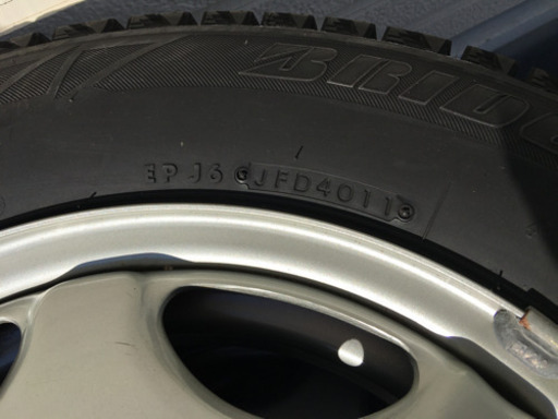 【東京都八王子市発❗️】185/70R/14 REVO2 5.5j +40 5穴マルチ