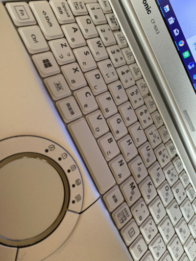 ⭐️軽量1.12kg⭐️第四世代CPUレッツノート12.1インチ