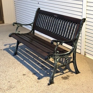 アンティーク風ベンチ　屋外用の画像