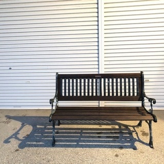 アンティーク風ベンチ　屋外用の画像