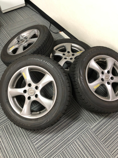 BLIZZAK VRX スタッドレスタイヤ　ホイール