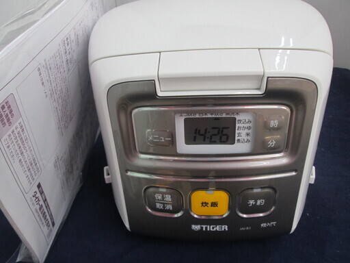 タイガー　炊飯器　JAI-R551　3合炊き　2019年製　中古品