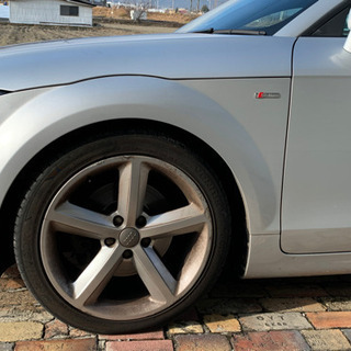 Audi TT クワトロ