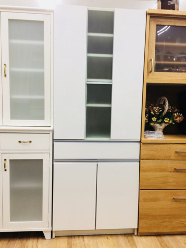 値下げ中！！Pamouna（パモウナ）の2枚扉食器棚（ホワイトカラー）販売中です!!
