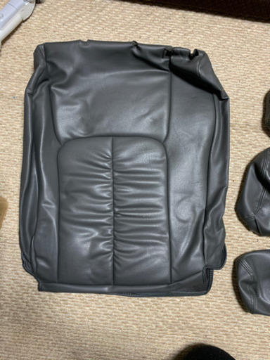 30プリウス 前期 シートカバー