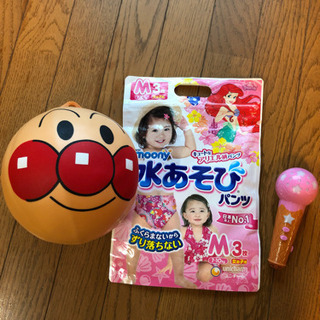 1.2歳向け音の出るおもちゃ、アンパンマンボール　水遊びパンツ