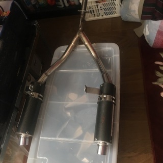 値下げ‼️廃盤！絶版品！OVERレーシングカーボンツインマフラーの画像