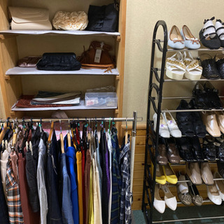 年末年始大幅割引で新品ブランド服セールします！の画像