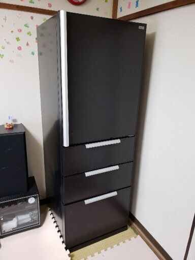 4ドア冷蔵庫355L