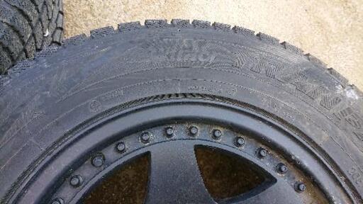 スタッドレスタイヤ