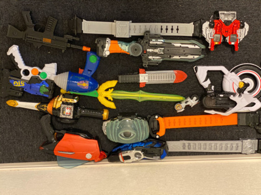 画面ライダー　ベルト　銃　剣
