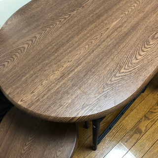 テーブル