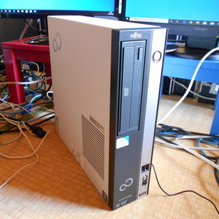 デスクトップパソコン 富士通 ESPRIMO ①  Windows10