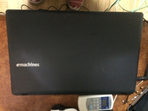 美品です、爆速SSDです。直に使えます。eMachines E732Z-F22B　Windows10 64BT テンキー付き　128G
