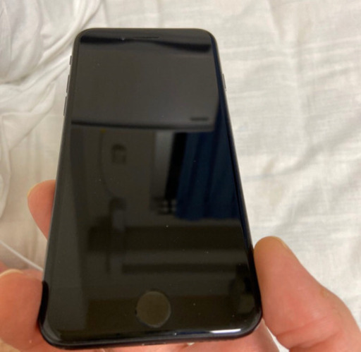 iPhone8 64GB simフリーワイヤレス充電器付き