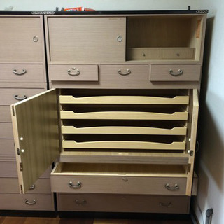 タンス２竿の画像