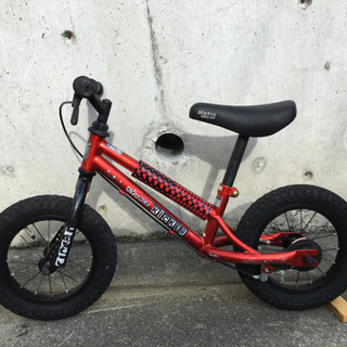 キッカーアバンス　ストライダー　バランスバイク　ブレーキ付き