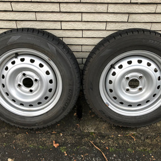 トヨタヴィッツKSP90純正テツホイールとダンロップスタッドレスの画像