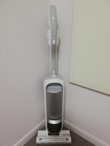 シャープ サイクロン スティック掃除機