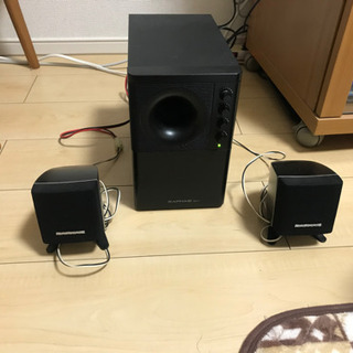 売約済ウーハー×1  中音〜高音スピーカー×2  コードおまけ有