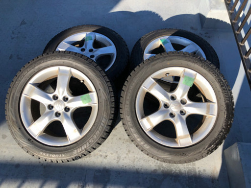 スタッドレスタイヤ　スバルホイール付き