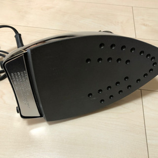 THE ACADEMIC スチームアイロンの画像