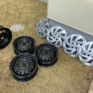 【値下げ:未使用】トヨタ アクア専用 タイヤホイール